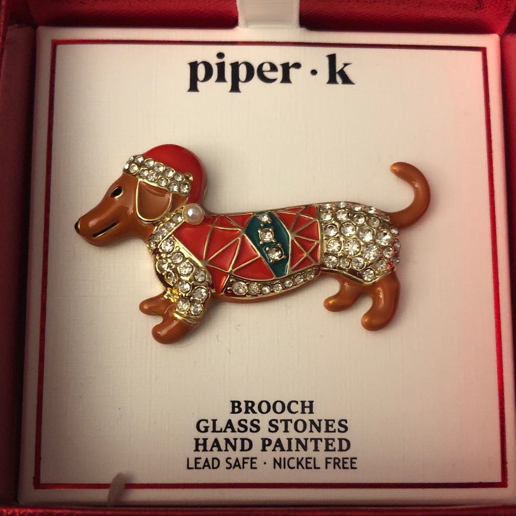 Piper K Gold Tone Holiday Dachshund Brooch Glass Crystal & Pearl Accents Nib